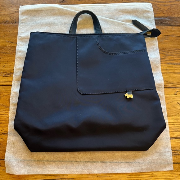 Radley London Pocket Essentials Responsible Medium Ziptop Backpack main image 4